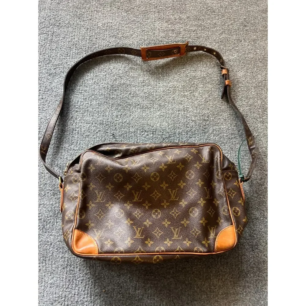 VTG Louis Vuitton Monogram Womens Brown Trocadero Celebrity Worn Shoulder Bag